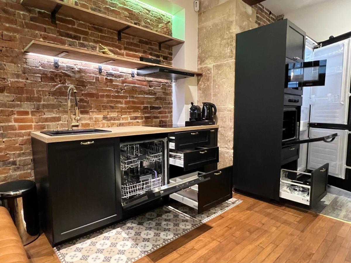 Good Vibes Luxurious Loft In Paris 11Th, With Ac & Table Football ภายนอก รูปภาพ