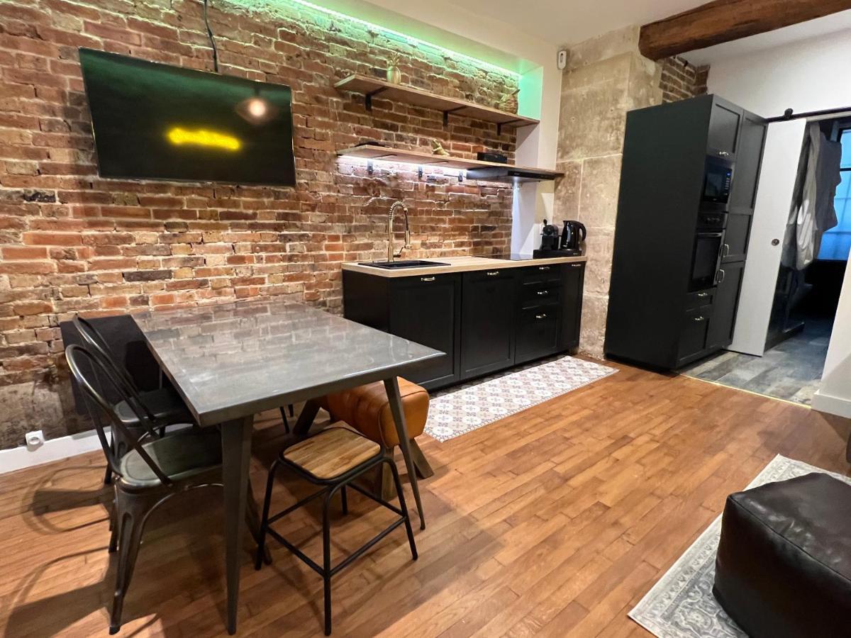 Good Vibes Luxurious Loft In Paris 11Th, With Ac & Table Football ภายนอก รูปภาพ